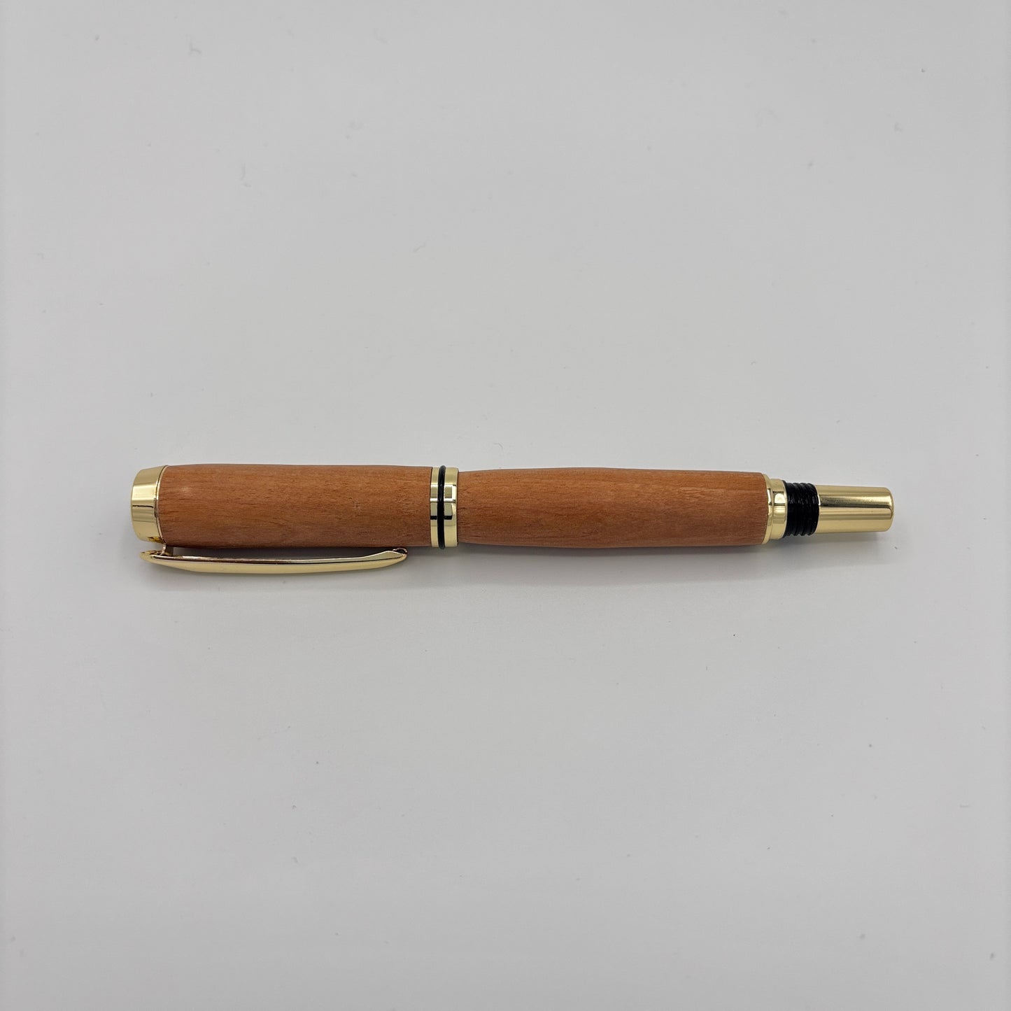 Gold Junior Gentleman Ink Pen – Brazilian Cherry (Jatoba) Wood