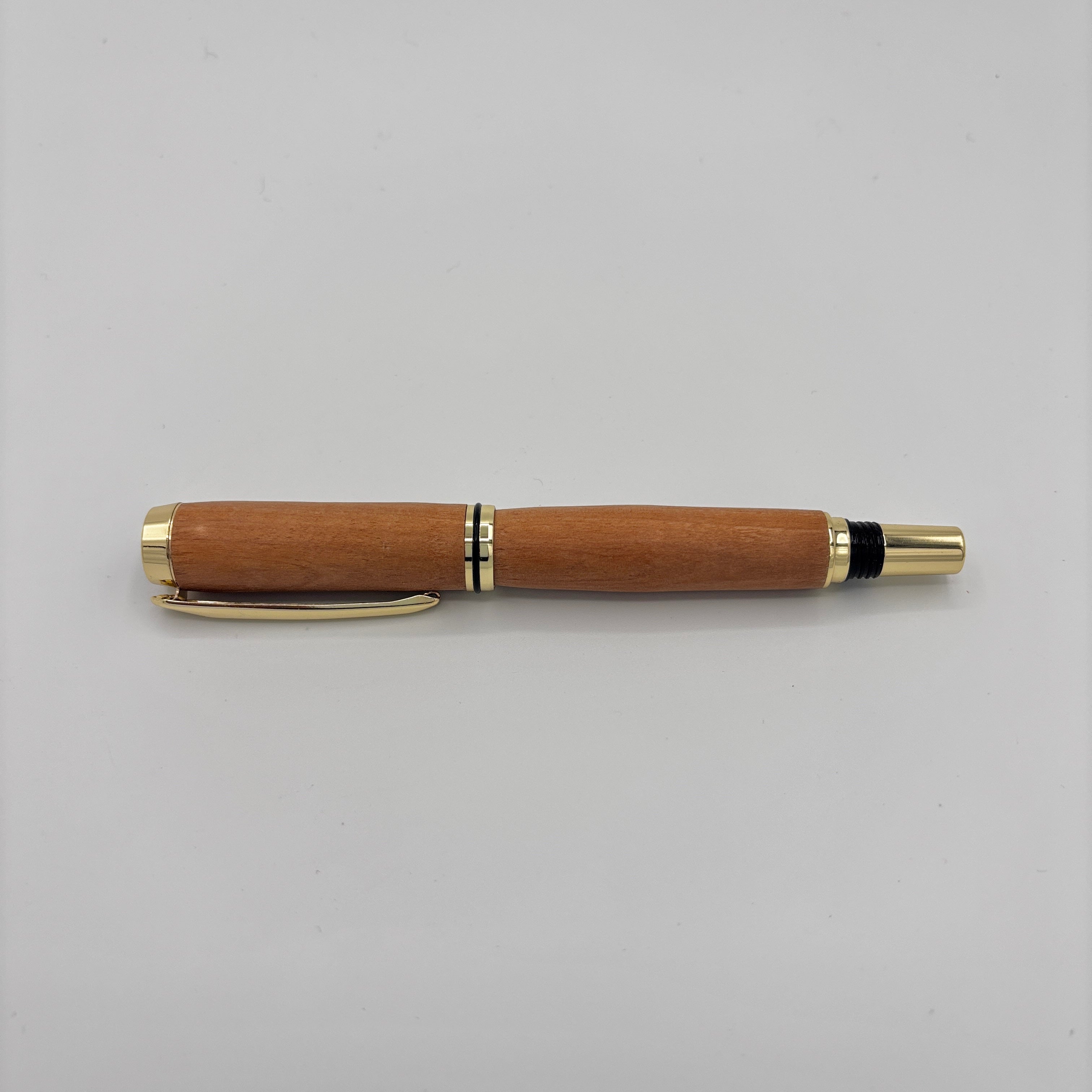 Gold Junior Gentleman Ink Pen – Brazilian Cherry (Jatoba) Wood