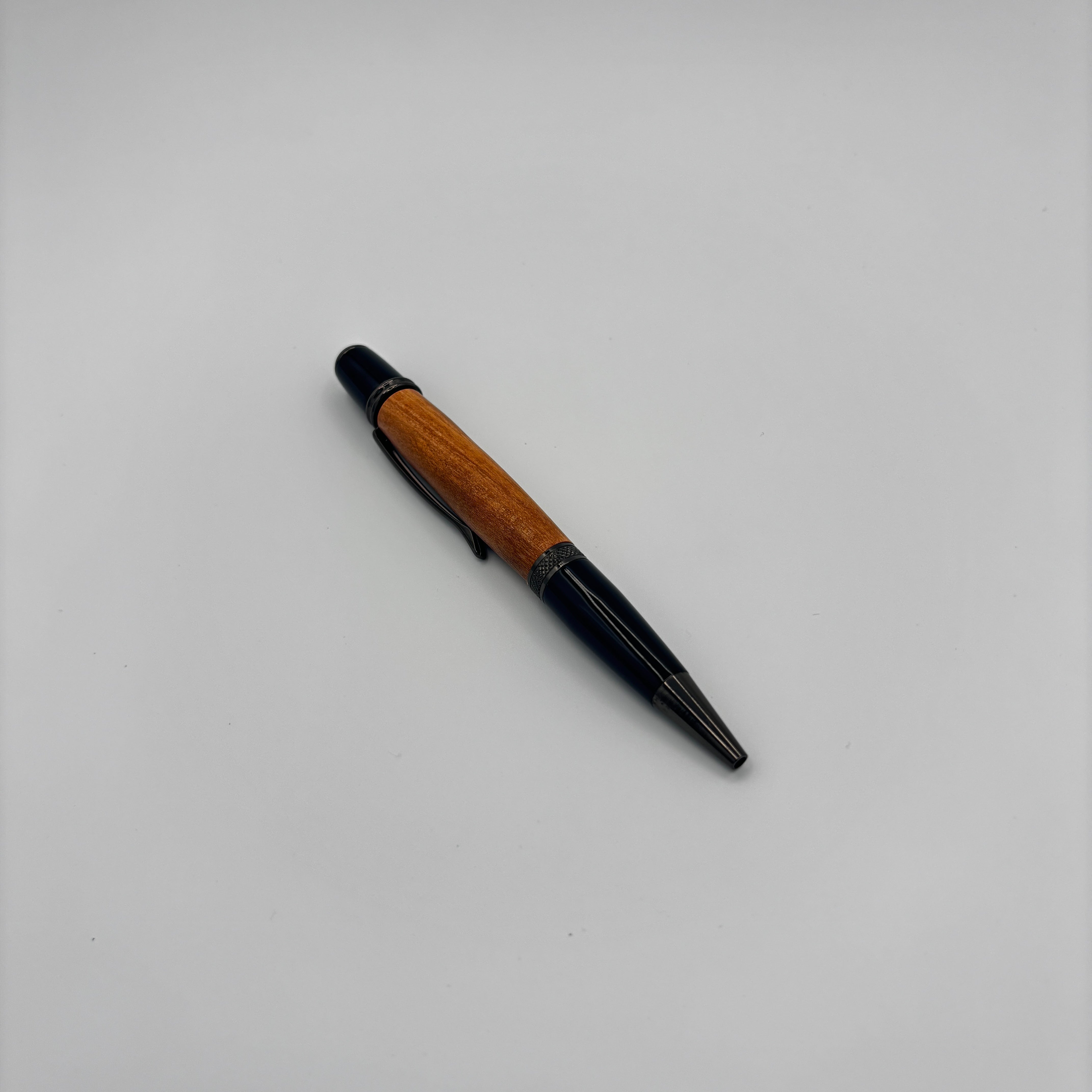 Gatsby Olive Wood Pen – Gunmetal Hardware