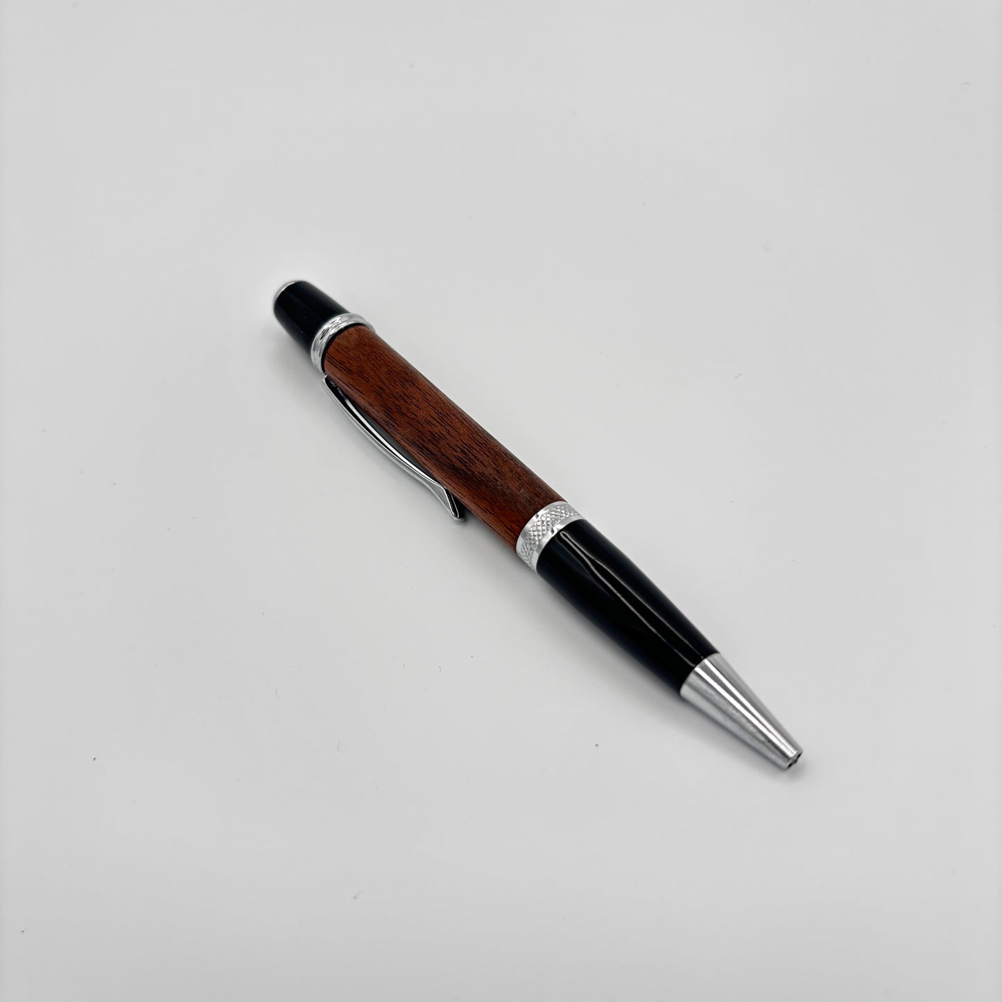 Gatsby Silver Walnut Writing Pen – Luxury Hand-Turned Gift
